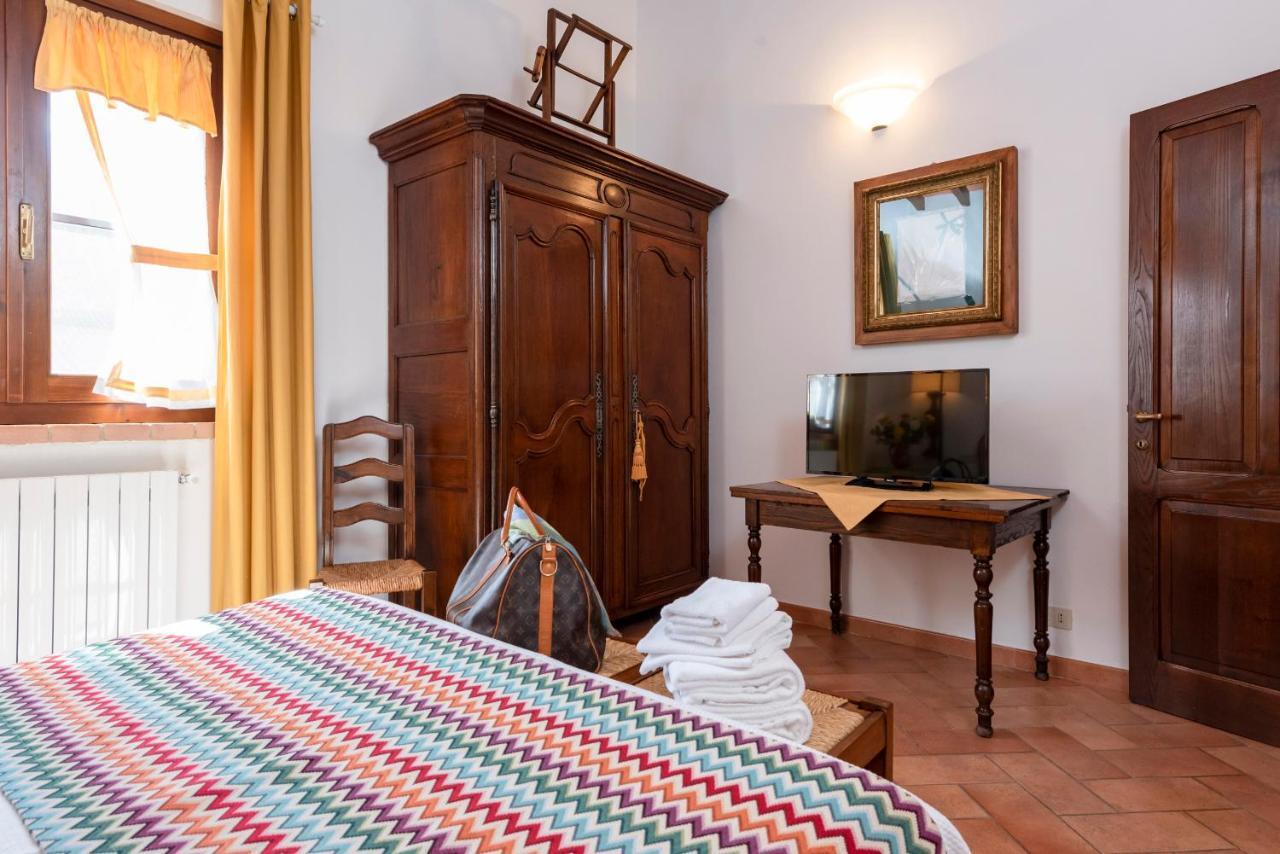 Agriturismo La Rombaia Кастильоне-делла-Пеская Экстерьер фото
