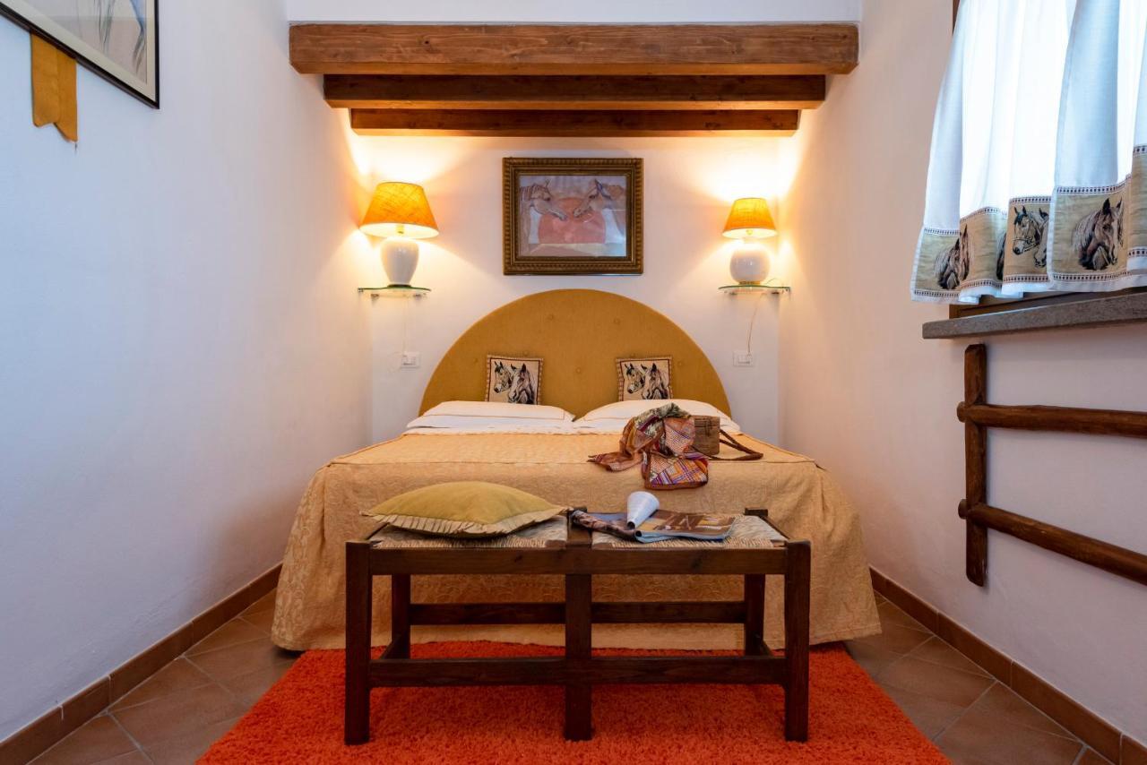 Agriturismo La Rombaia Кастильоне-делла-Пеская Экстерьер фото